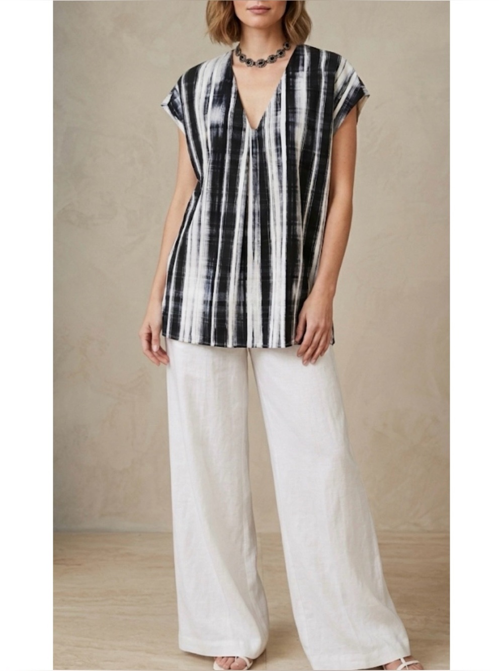 VINCE M/L SATIN TOP DEEP V NECK CAP SLEEVES BRUSHTROKE STRIPE LUXURY MINIMALIST